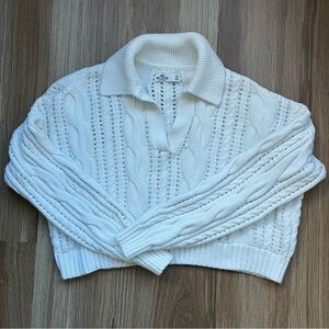 Hollister Cream V-Neck Cable Knit Crop Sweater